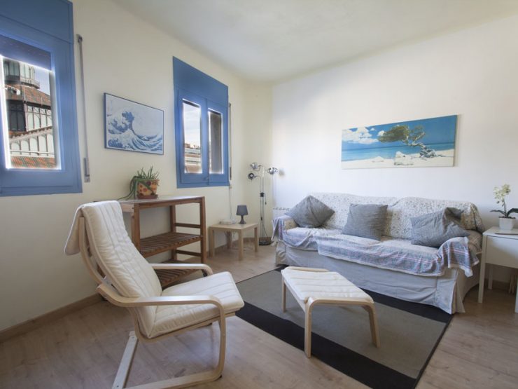 Plaça Comercial apartment